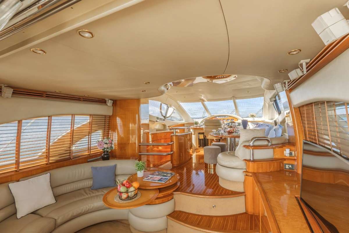 Sunset marriage proposal on a private yacht in Phuket